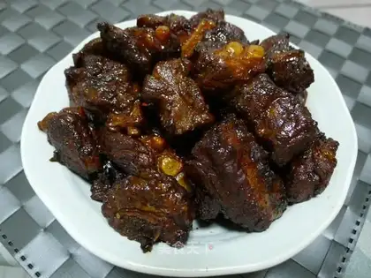 braised pork ribs