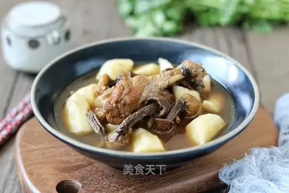 Qi-su-san's chicken soup