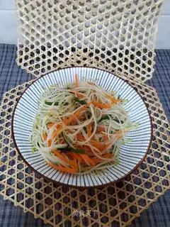 Hot bean sprouts