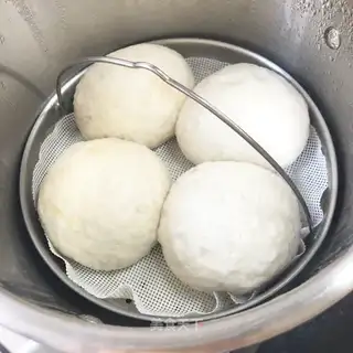 Handmade buns in the private room