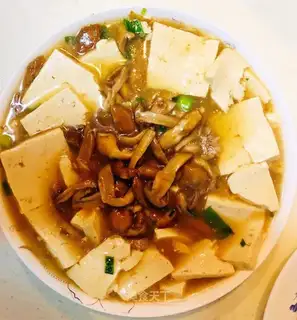 Rolling mushroom tofu