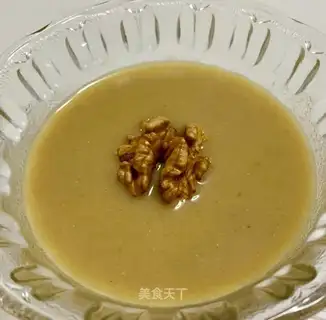 Red-tree pecan cheese