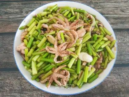 Garlic squid