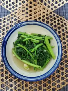 Clear the Emperor's food