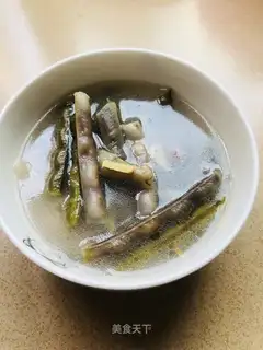 Five bouquets of bean soup