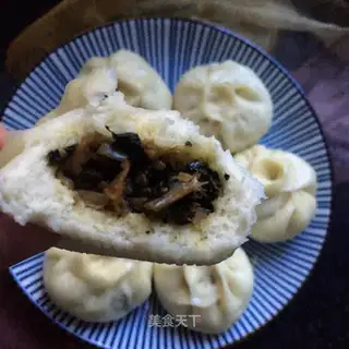 Plum buns