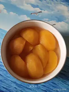 A jar of tarts