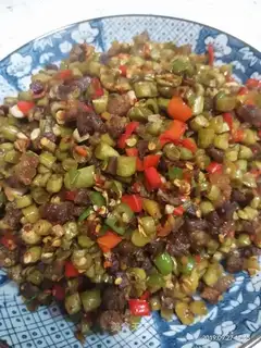 Sour bean beef jerky