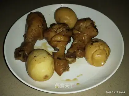 Chicken legs and eggs
