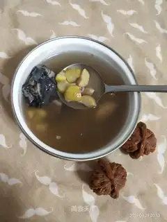 Chestnut chicken stew