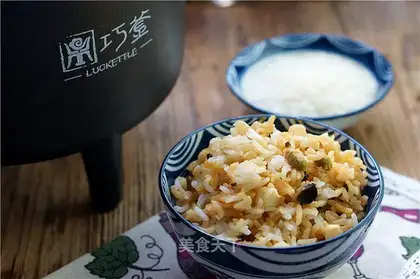 Double-grain beef gravy