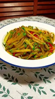 A white radish and powdered powder