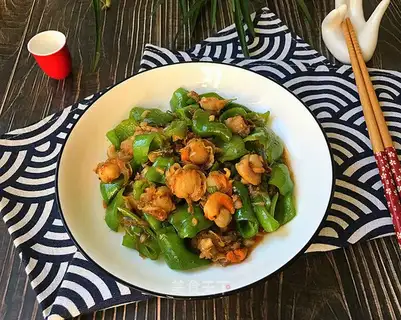Pyramid fried scallops