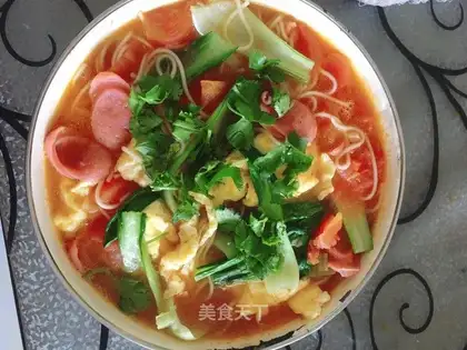 Tomato egg noodles