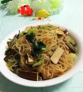 Egg-creamed rice noodles
