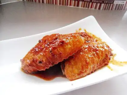 Hot chicken wings
