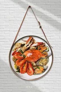 Ginger onions fried seafood