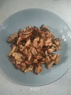 Amber walnuts