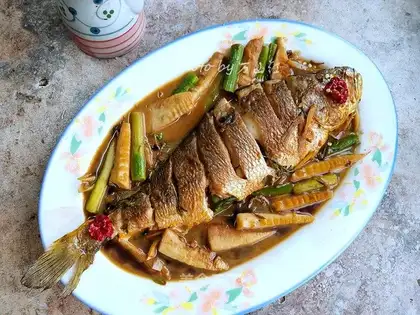 Red-hot yellowfish