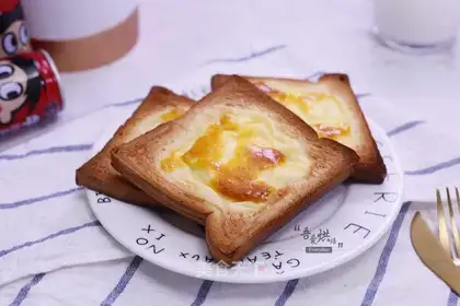 Yogurt pudding toast