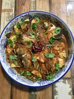 Pink tofu stew