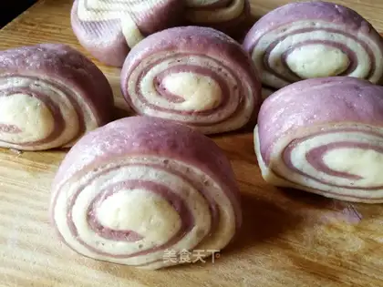 Double-coloured potatoes