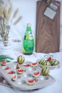 Little watermelon bread