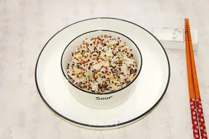 Three-coloured quinoa