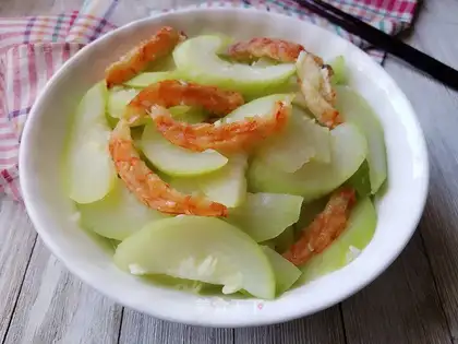 Shrimp dry-cooked smelt