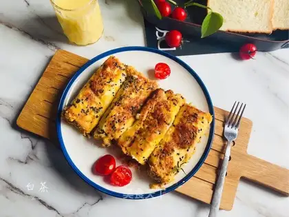 Meat pine toast