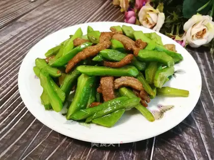 Sword bean fried meat