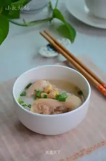 Soybeans hoove soup