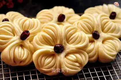 Flower buns