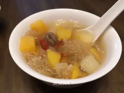 Cinnamon Silver Ears and Pear soup