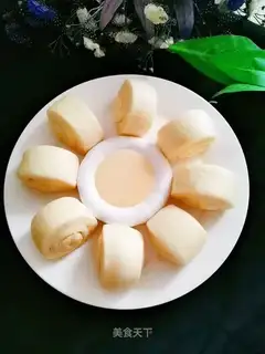 Milky buns