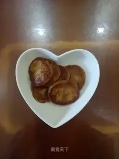 Red sugar rice cake