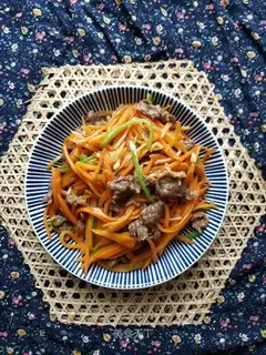 Carrot pepper and beef