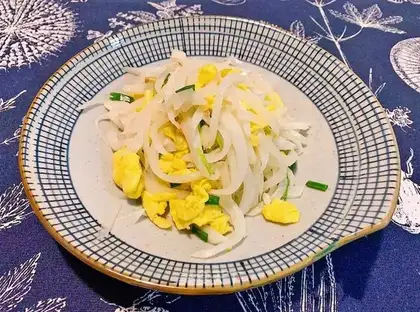 Roach and fried eggs