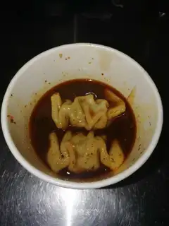 Red oil dumplings