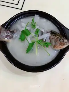 The radish fish soup