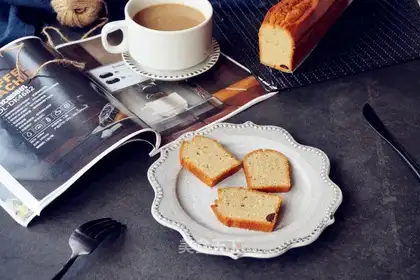 Coffee chocolate pound cake
