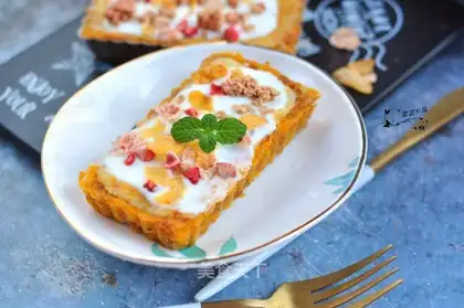 Cheese-meat cereals