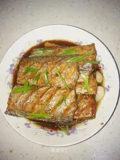 Red-fried fish