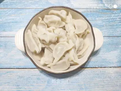 Celery pork dumplings