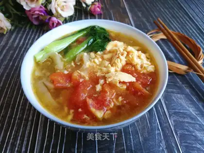 Tomato duck egg-skin soup