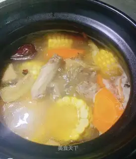 Carrot corn pigeon soup
