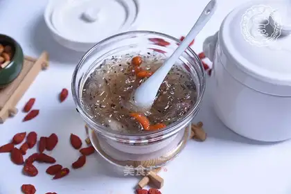 Ice sugar, gel ostrich nest