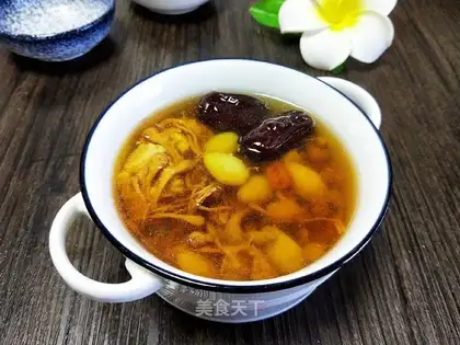 Plum soup