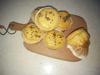 Old cake with no water and no oil