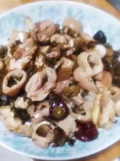 Scrambled pig intestines